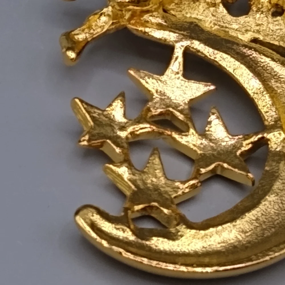 Cherub Crescent Moon Angel Brooch with Rhinestone Stars Valentine's Gift Vintage - Picture 13 of 15